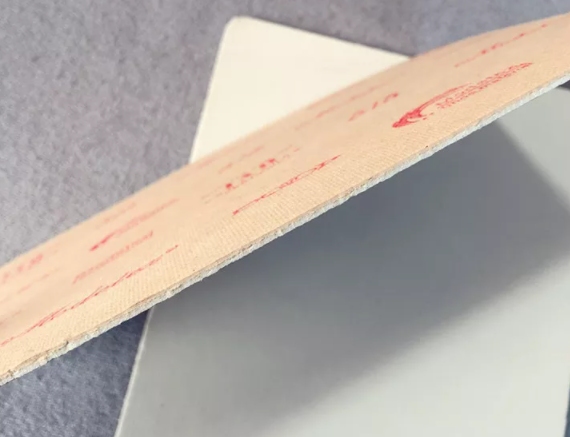 Placa de papel com EVA