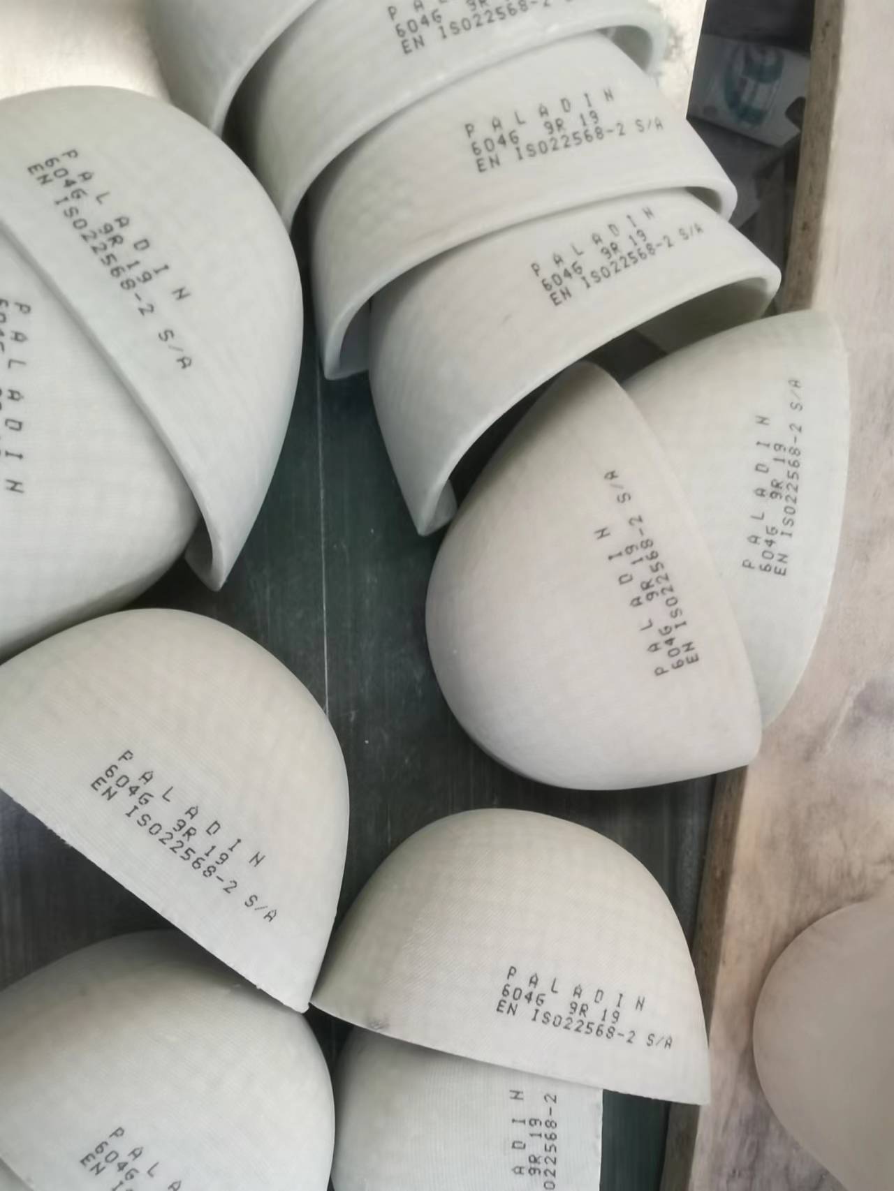 200 J EN ISO22568 Fibro de vidro padrão Cap Modelo 604G para PU Working Boots